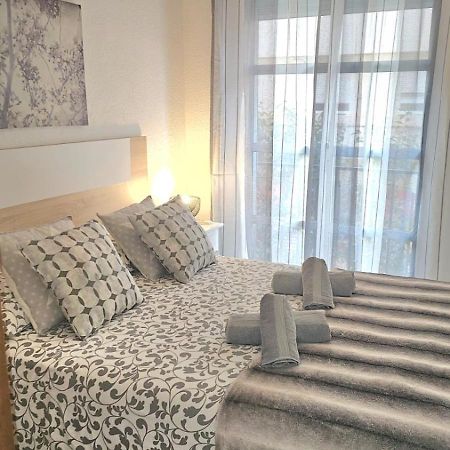 Ideal Holiday Apartment One Bedroom City Center 马拉加 外观 照片