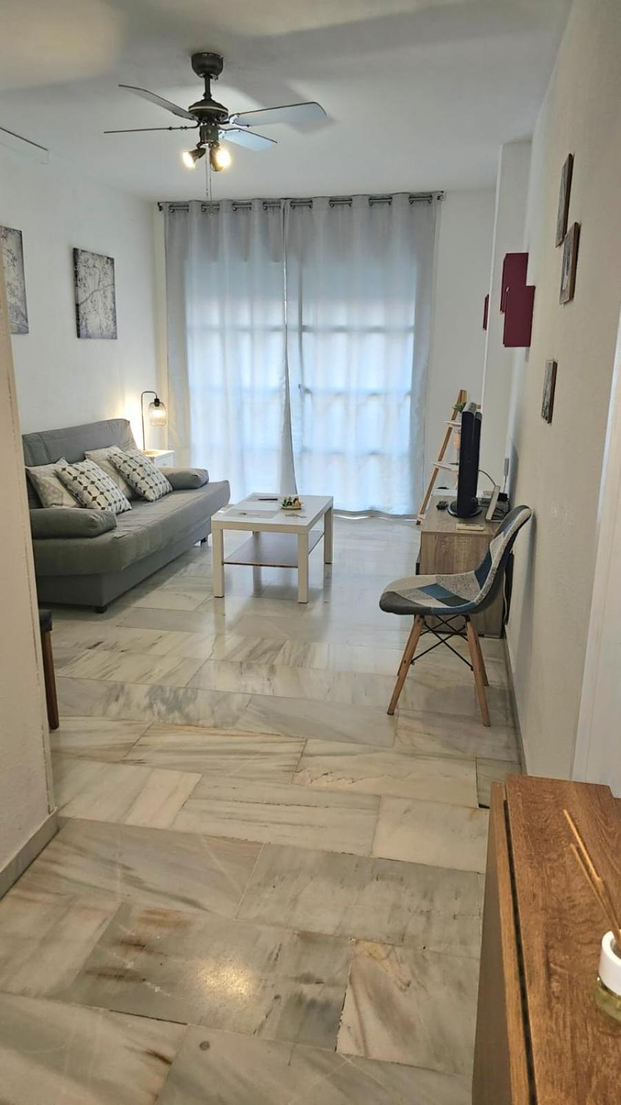 Ideal Holiday Apartment One Bedroom City Center 马拉加 外观 照片